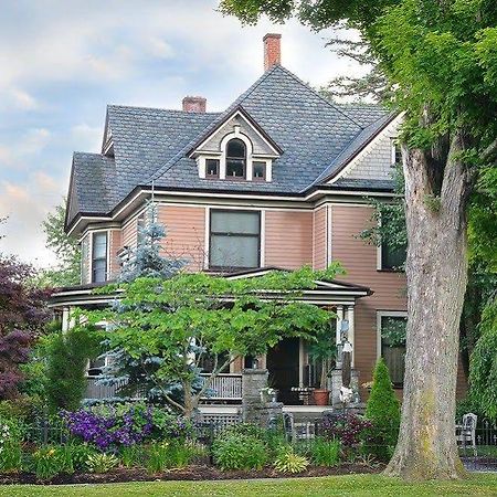 La Belle Auberge Wellsboro Ngoại thất bức ảnh