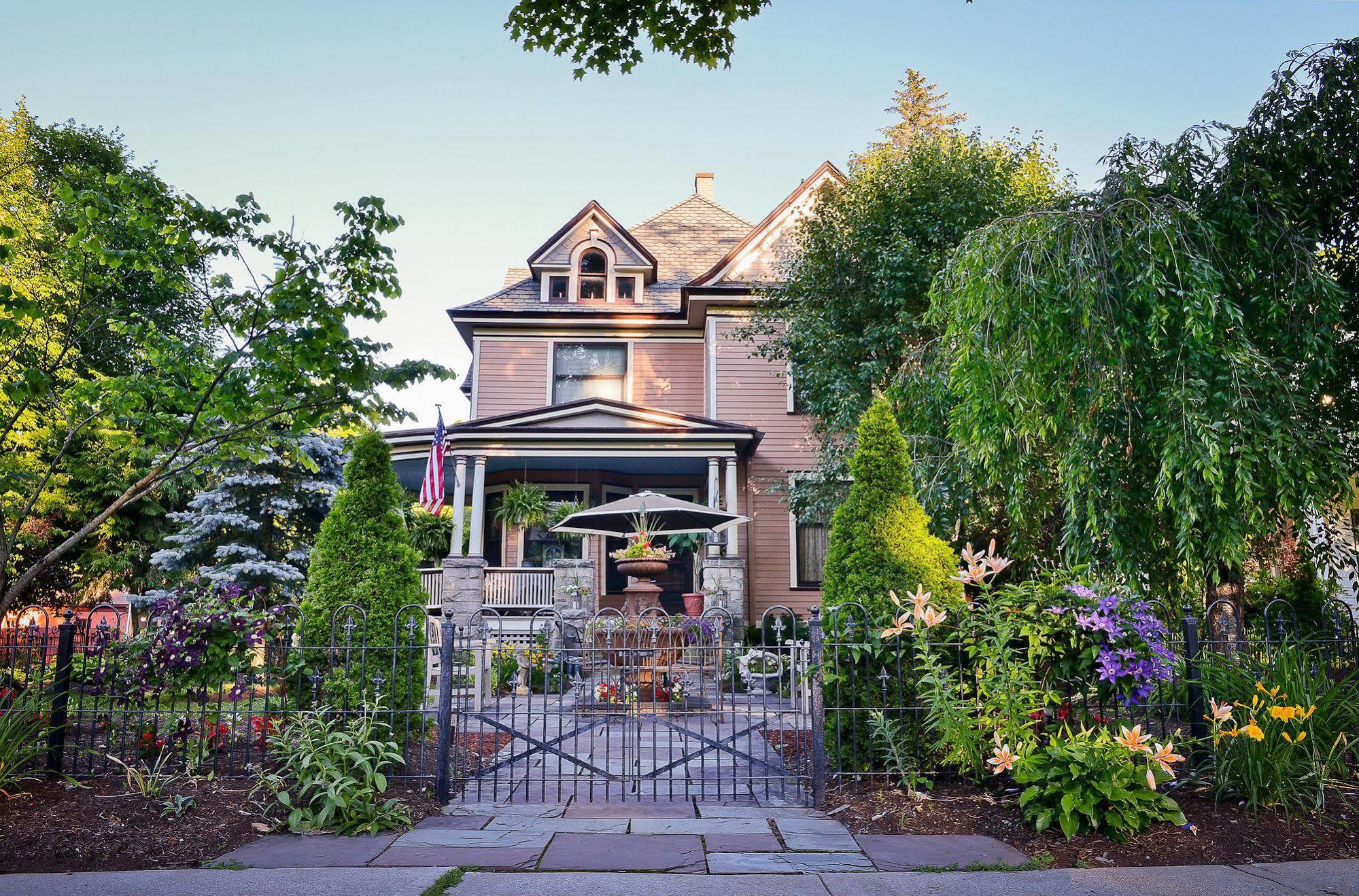 La Belle Auberge Wellsboro Ngoại thất bức ảnh